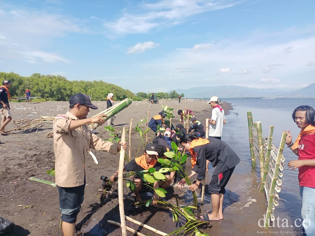 Mitigasi Perubahan Iklim Dengan Menjaga Ekosistem Pesisir Dan