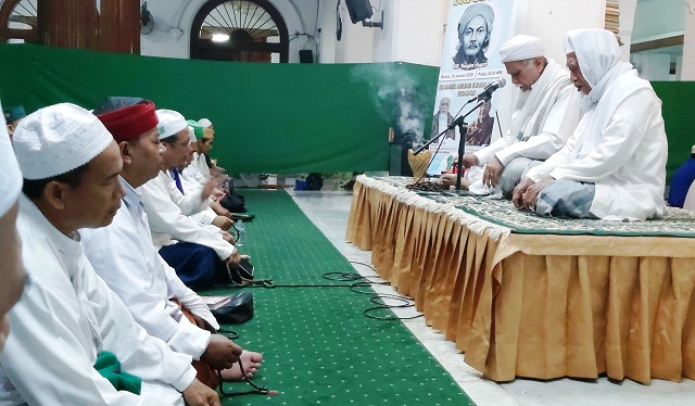 Doa Menyadarkan Pengurus Nu Para Kiai Peduli Khitthah Dzikir Di Masjid Sunan Ampel Duta Co Berita Harian Terkini