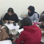 Binnendifferenzierung merupakan suatu pendekatan pembelajaran yang sangat relevan dalam pembelajaran menulis untuk pembelajar bahasa Jerman sebagai bahasa asing.