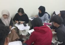 Binnendifferenzierung merupakan suatu pendekatan pembelajaran yang sangat relevan dalam pembelajaran menulis untuk pembelajar bahasa Jerman sebagai bahasa asing.